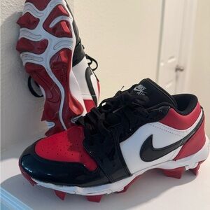 Youth size 6 Nike Jordan cleats
